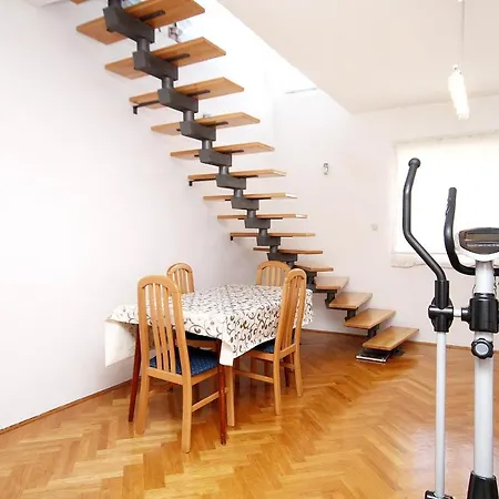 Apartman With A Parking Space - 6205